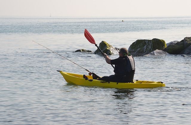 How Does a Fat Person Get In a Kayak?-Guide For a Fat People Kayak