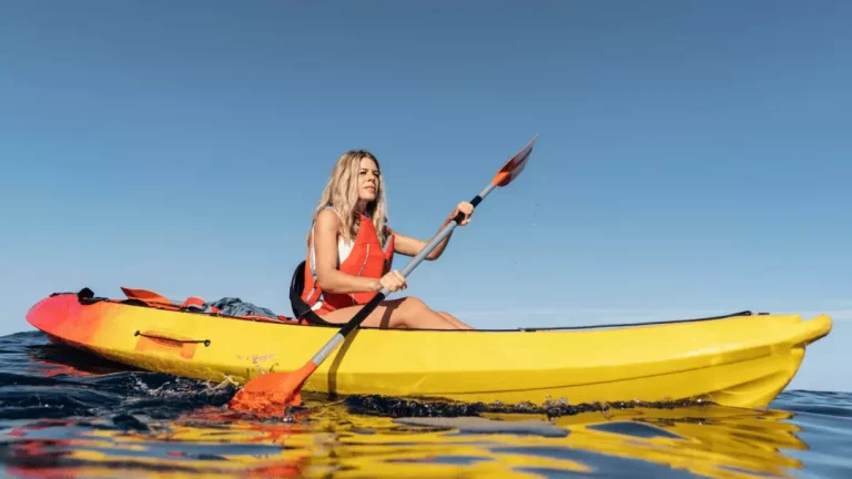 What To Wear Kayaking Women? Choosing the Right Wear that is Safety